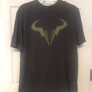 Nike men’s short sleeve shirt